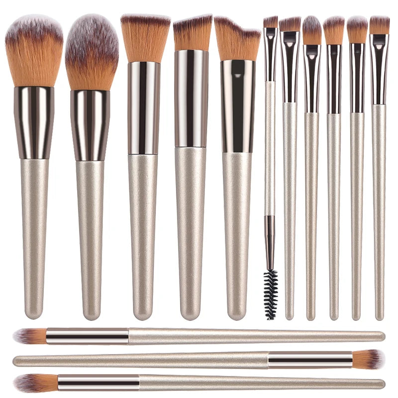 Champagne Makeup Brush Set – 10PCS for Foundation, Blush & Eyeshadow