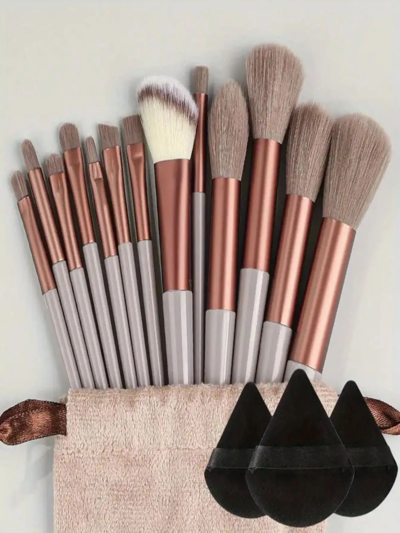 Professional Makeup Brush Kit – Powder, Foundation, Kabuki, Blending, Eyeshadow & Beauty Tools