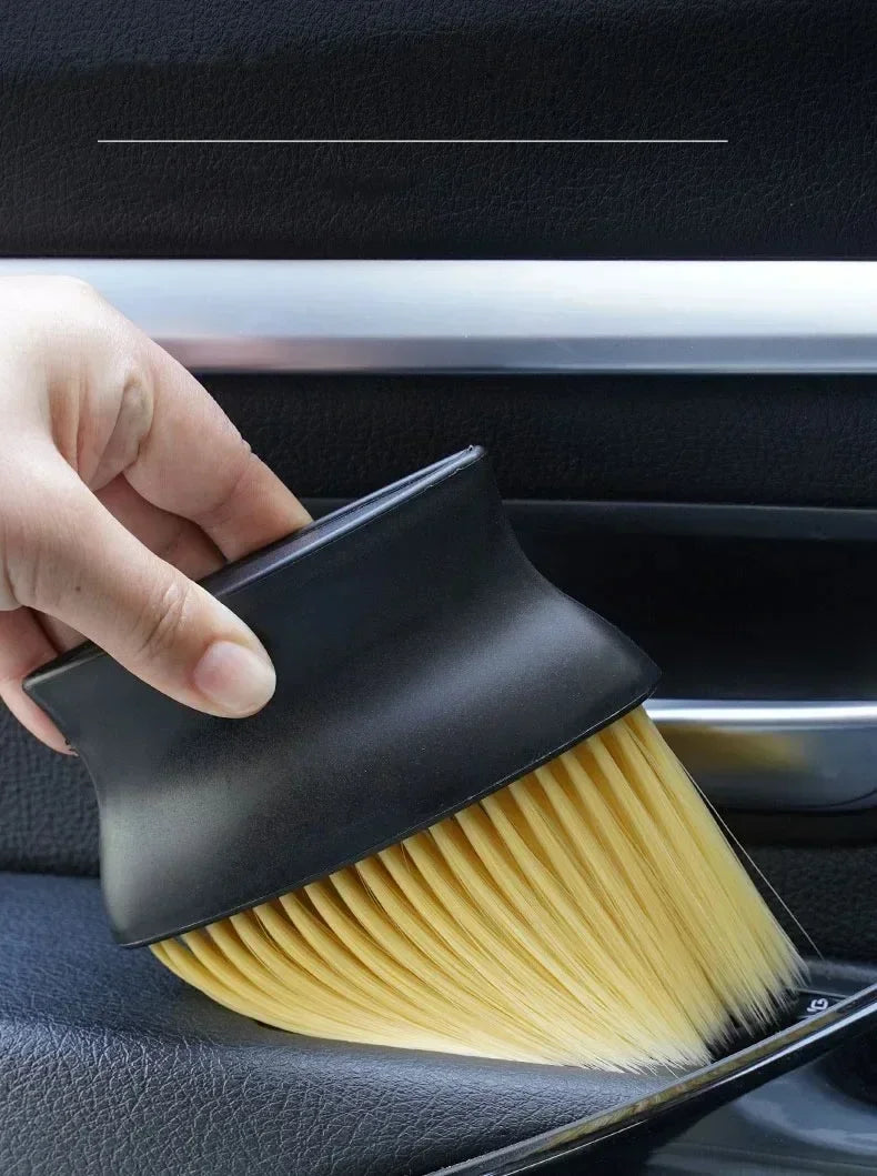 Elastic Car Dust Removal Brush – Large Vent & Interior Cleaner